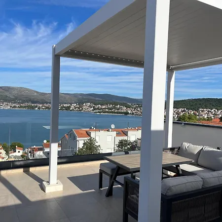 Sofrania- Panoramic Views, Pool, Hot Tub, Location! تروغير