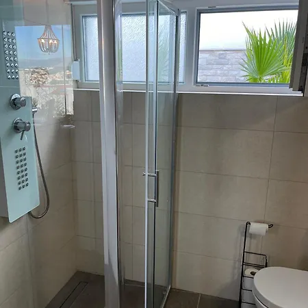Sofrania- Panoramic Views, Pool, Hot Tub, Location! * تروغير