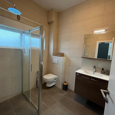 Sofrania- Panoramic Views, Pool, Hot Tub, Location! * تروغير