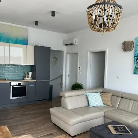 Sofrania- Panoramic Views, Pool, Hot Tub, Location! Trogir