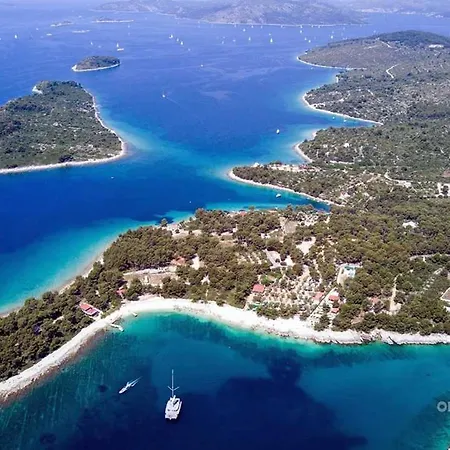 Sofrania- Panoramic Views, Pool, Hot Tub, Location! *