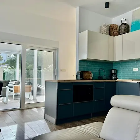 Villa Sofrania- Panoramic Views, Pool, Hot Tub, Location!