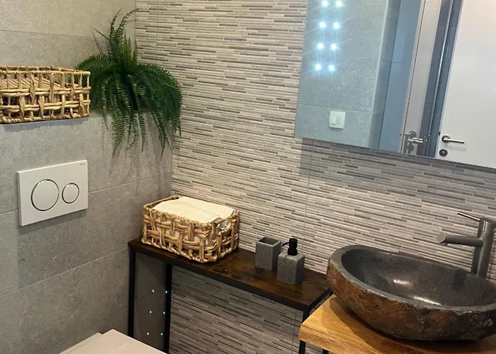 别墅 Sofrania- Panoramic Views, Pool, Hot Tub, Location! *
