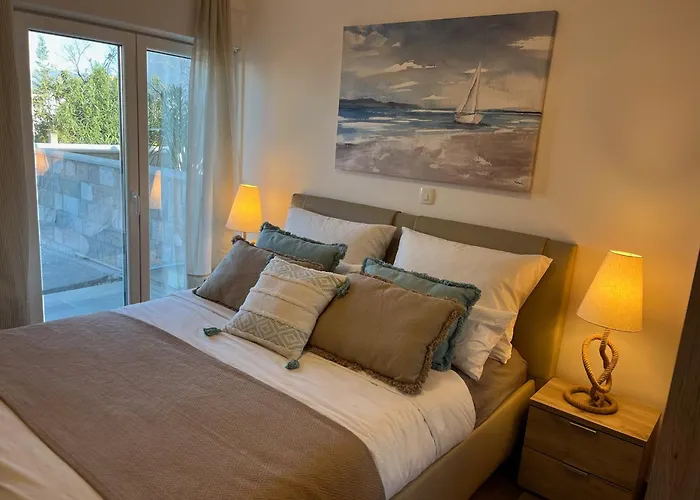 Sofrania- Panoramic Views, Pool, Hot Tub, Location! Villa Trogir