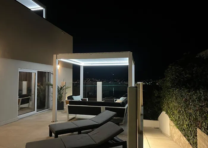 Sofrania- Panoramic Views, Pool, Hot Tub, Location! 别墅 特罗吉尔
