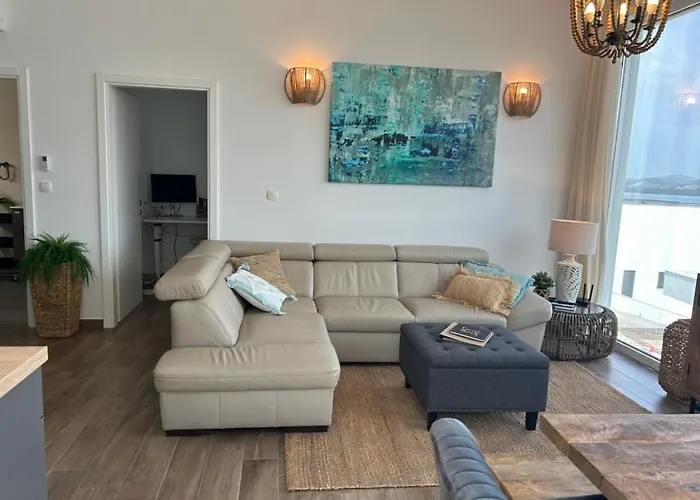 Villa Sofrania- Panoramic Views, Pool, Hot Tub, Location! Trogir