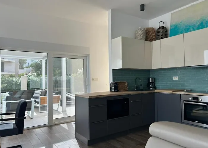 Sofrania- Panoramic Views, Pool, Hot Tub, Location! Trogir