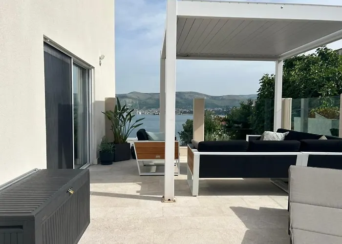 Sofrania- Panoramic Views, Pool, Hot Tub, Location! 别墅 *