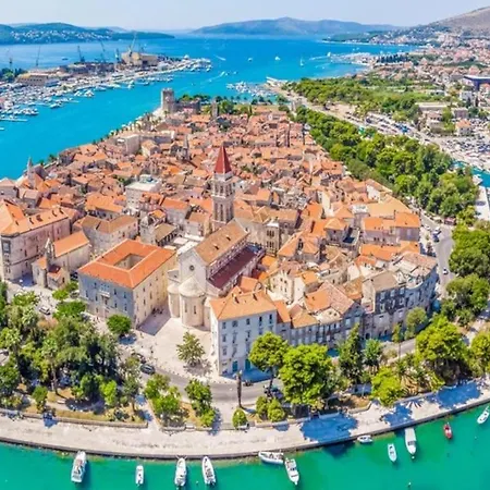 Sofrania- Panoramic Views, Pool, Hot Tub, Location! * Trogir