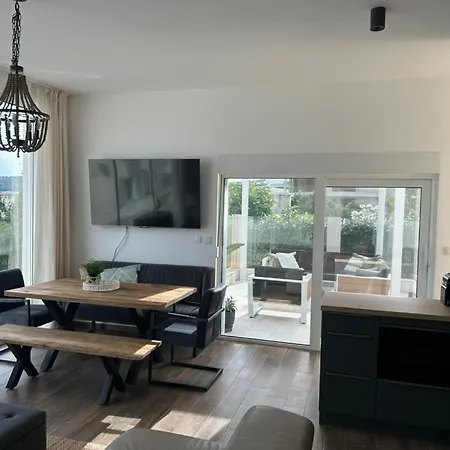 Sofrania- Panoramic Views, Pool, Hot Tub, Location! *