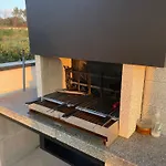 Вилла Sofrania- Panoramic Views, Pool, Hot Tub, Location!