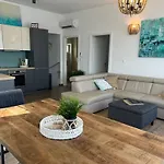 Вилла Sofrania- Panoramic Views, Pool, Hot Tub, Location! Трогир