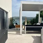 Sofrania- Panoramic Views, Pool, Hot Tub, Location! Вилла *