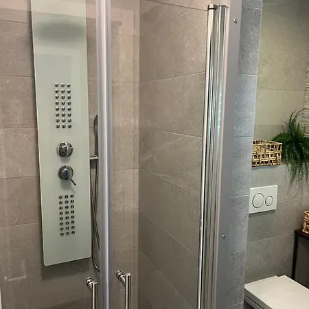 Sofrania- Panoramic Views, Pool, Hot Tub, Location! 트로기르