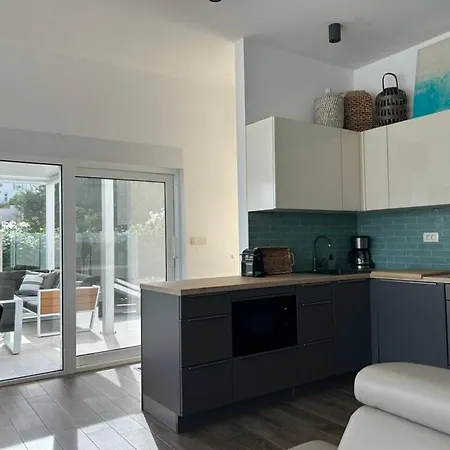 Sofrania- Panoramic Views, Pool, Hot Tub, Location! 트로기르