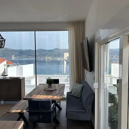 빌라 Sofrania- Panoramic Views, Pool, Hot Tub, Location!
