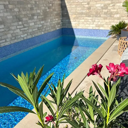 Sofrania- Panoramic Views, Pool, Hot Tub, Location! Вилла Трогир